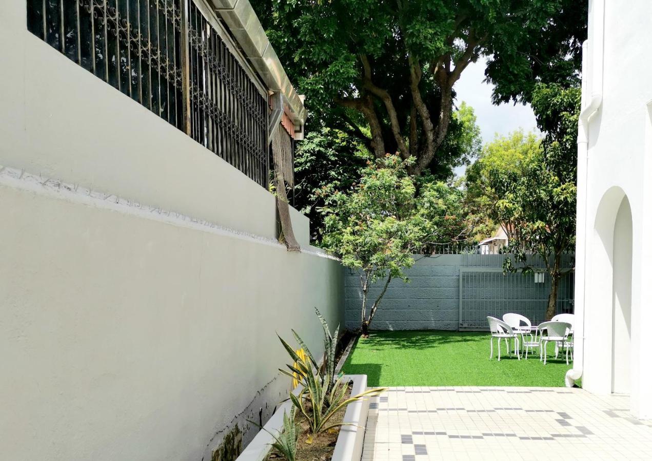 527 Beachhouse L 5 Bedroom With Swimming Pool - 3Min Walk To The Beach Tanjung Bungah  Exterior photo